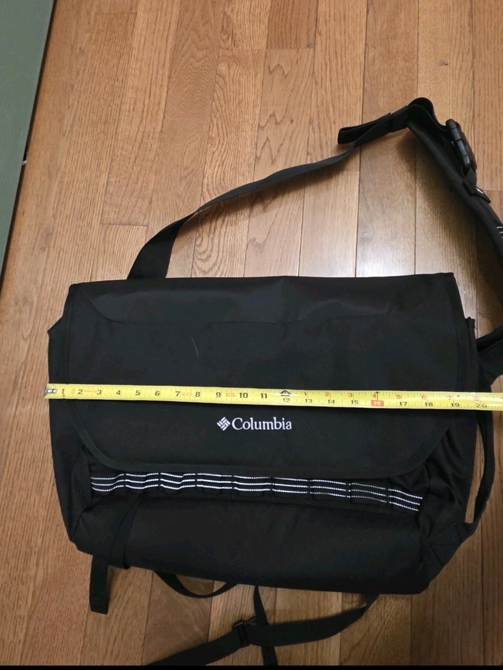 Columbia Black Messenger Bag